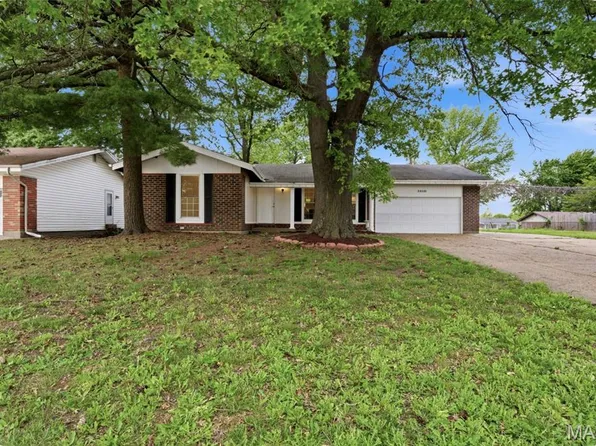 11795 Old Halls Ferry Rd, Florissant, MO 63033