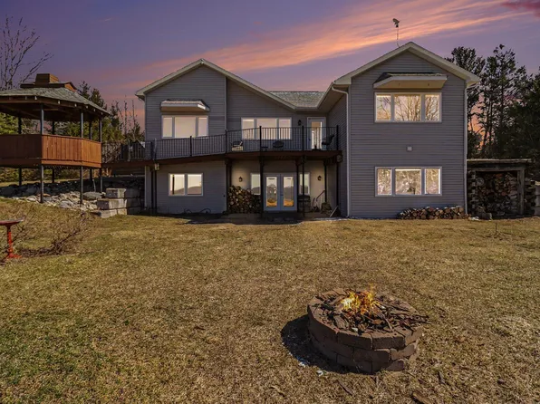 4745 S Lakeshore Dr, Ludington, MI 49431