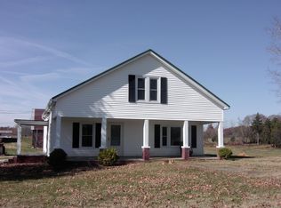 8222 Old Kentucky Rd, Sparta, TN 38583