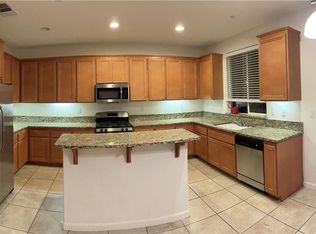 864 Pueblo St, Gilroy, CA 95020