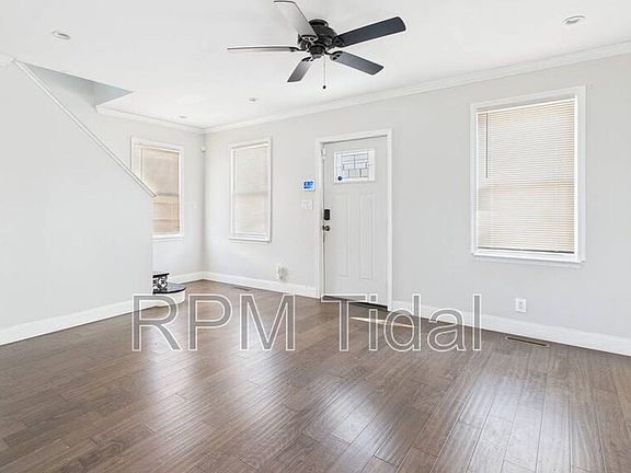 4th image of 2200 Lansing Ave