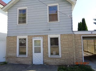 121 N 3rd St, Malta, IL 60150
