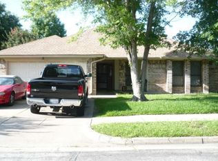 614 Betsy Ross Dr, Arlington, TX 76002