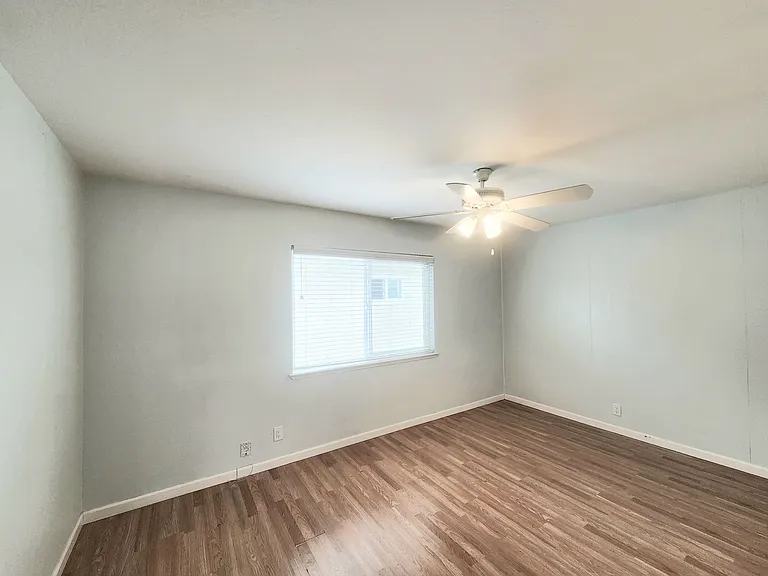 Madison146 — Photo 15