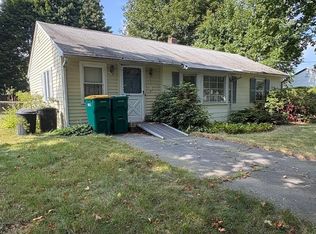 8 Boyd Rd, Woburn, MA 01801