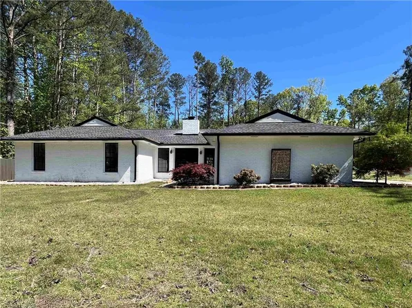 747 Ginger Cake Rd, Fayetteville, GA 30214