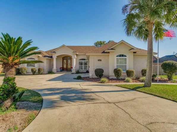 2840 Frederick St, Cantonment, FL 32533