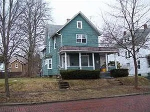 26 Chapman St photo 1