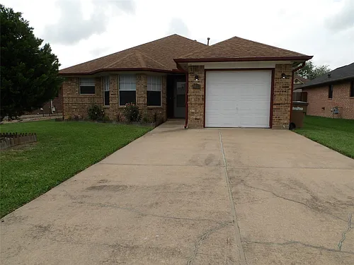 5917 Red River Dr Photo 1
