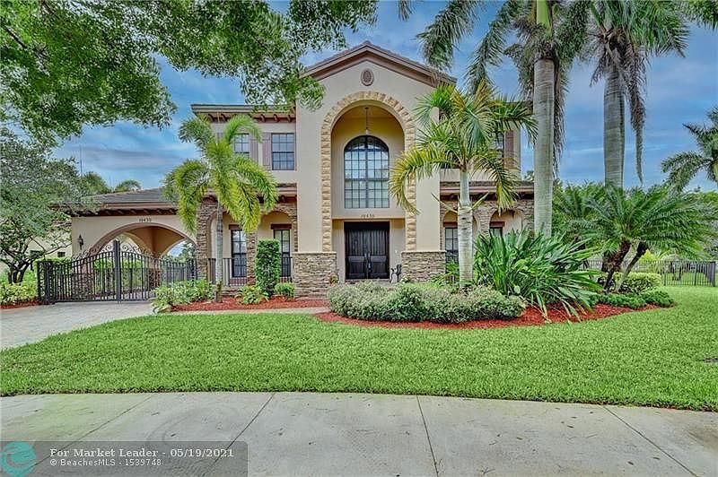 1st image of 10430 Majestic Ct