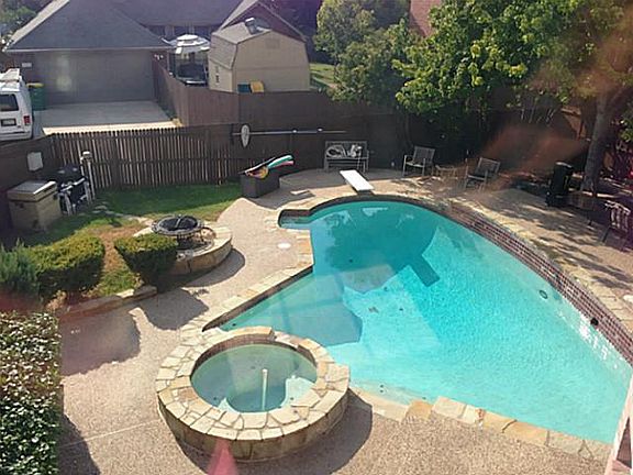 3rd image of 7509 Waterwood Dr