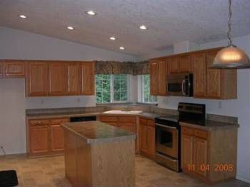 Large Kitchen with Pantry