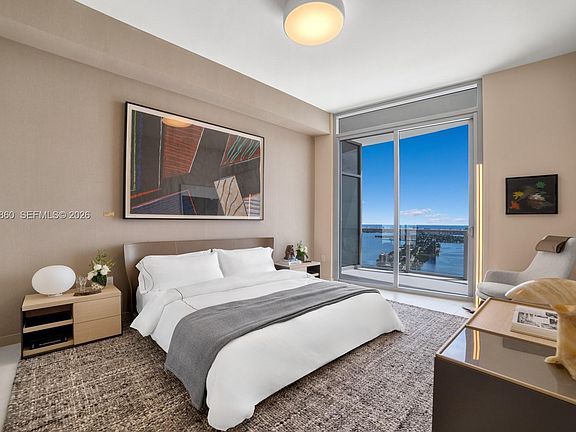 2nd image of 1400 Biscayne Blvd #4902