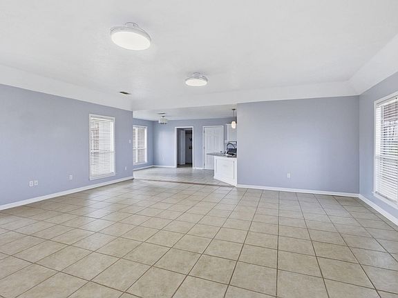 2nd image of 5761 Elliott Rd