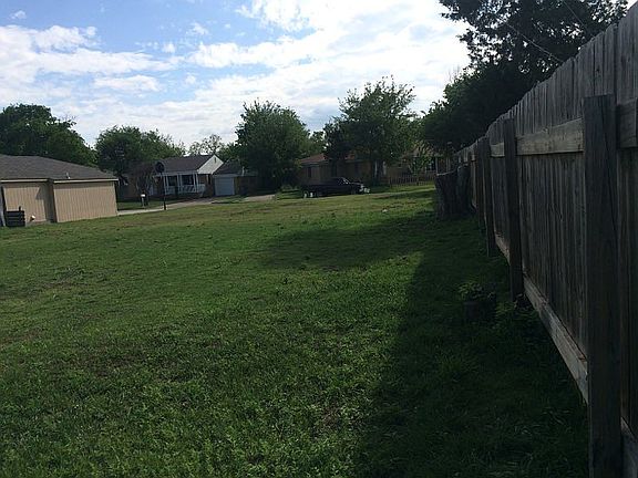 2nd image of 21 NW 26th St