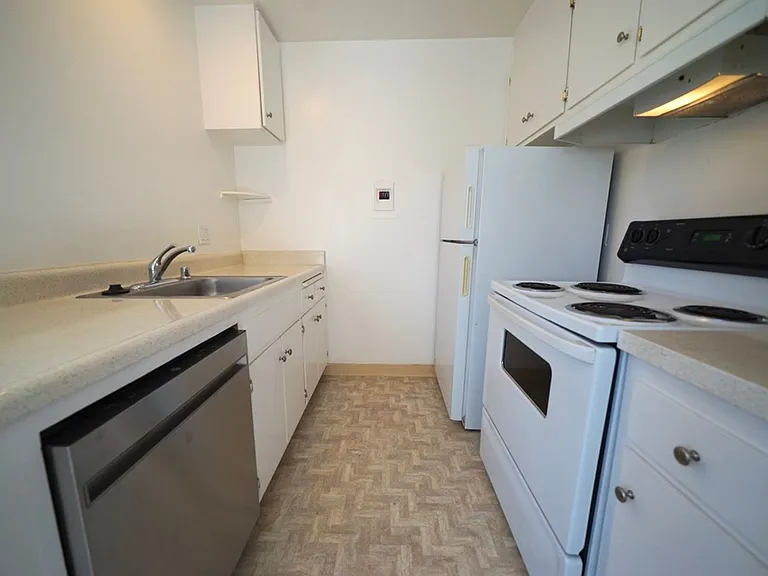 202 Samson — Photo 15