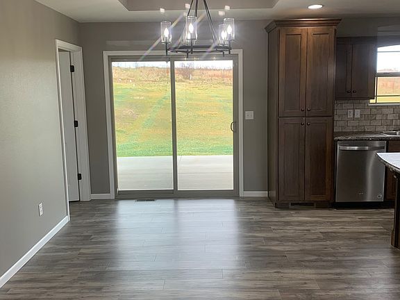5th image of 1225 Summerfield Dr