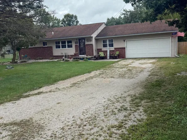 23348 W Centerfield Dr, Genoa, OH 43430