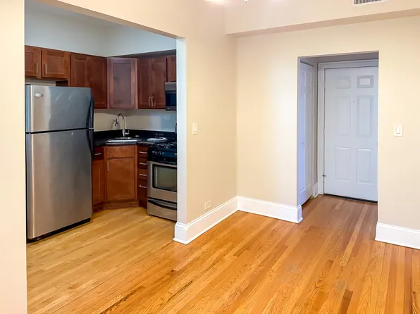 5210 W Montana St #3W, Chicago, IL 60639
