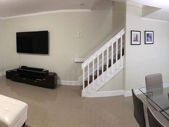 2nd image of 16761 Hemingway Dr