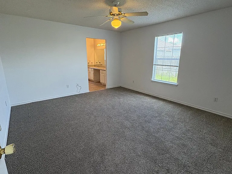953 Southern Oaks Ct — Photo 6