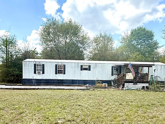 2nd image of 221 Leonardo Ln