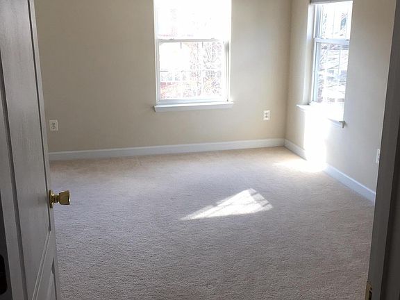 Available bedroom 1
