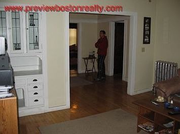 5th image of 33 Highgate St #Ta7
