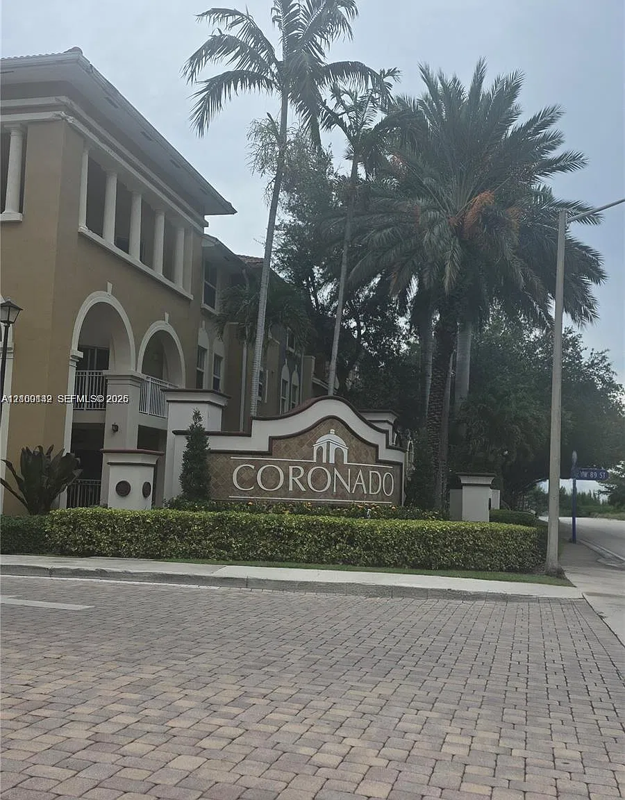 Coronado At Doral Ii Cond — Photo 1