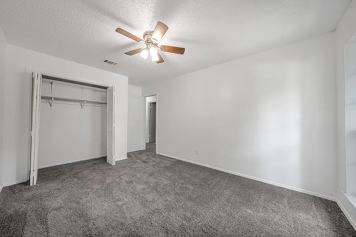 4209 Harcourt Dr — Photo 8