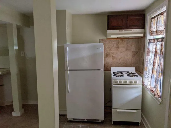 438 E Main St, Plymouth, PA 18651