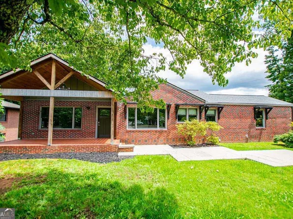 2024 Maple St, Carrollton, GA 30117