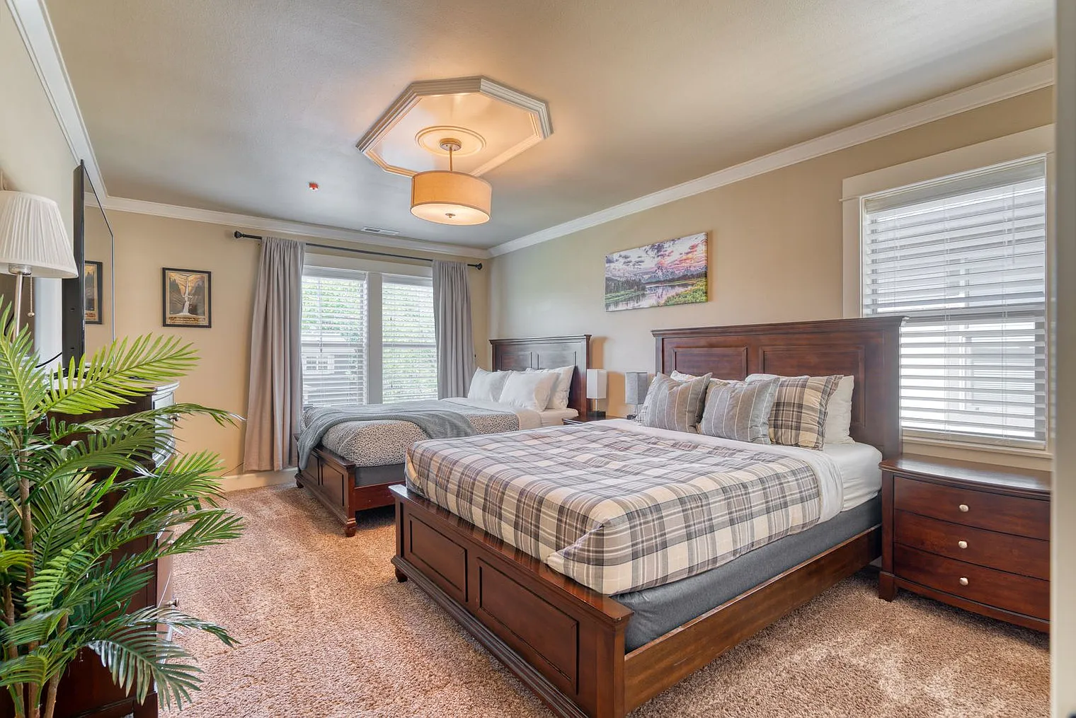 2 bed, 3.0 bath, 2002 sqft, $4,928 — Photo 4