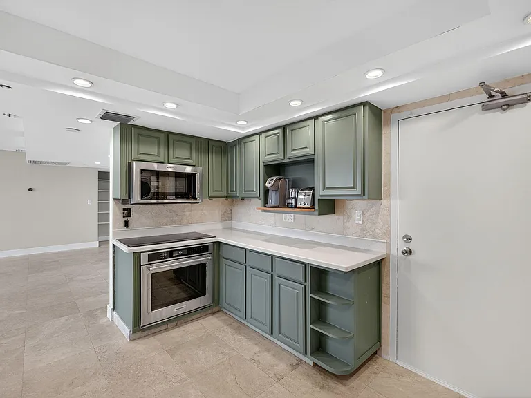 3200 Port Royale Dr N #1205 — Photo 15