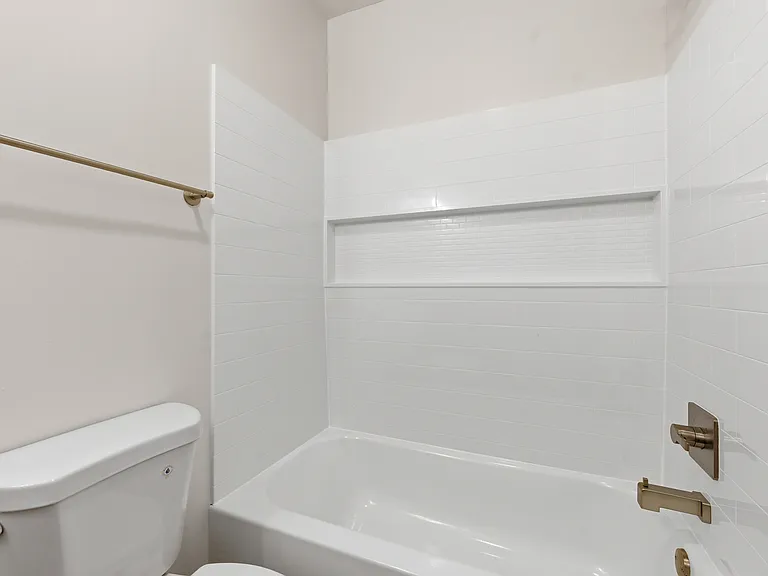 320 Shoal Creek Rd #101 — Photo 22