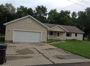 18082 Derr Ave, Beloit, OH 44609