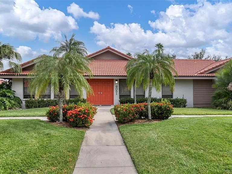 3946 Wilshire Cir E #168 — Photo 45