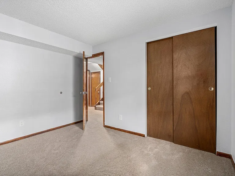 551 W Crestline Cir #9D2 — Photo 21