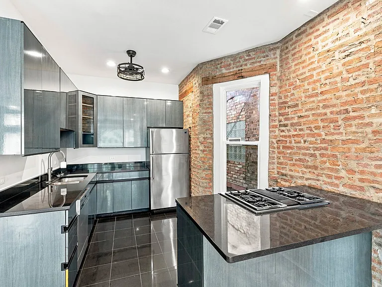 3619 S Giles Ave #3 — Photo 5