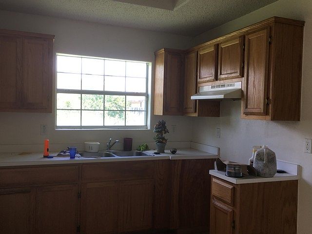 1st image of 2614 Honolulu Dr