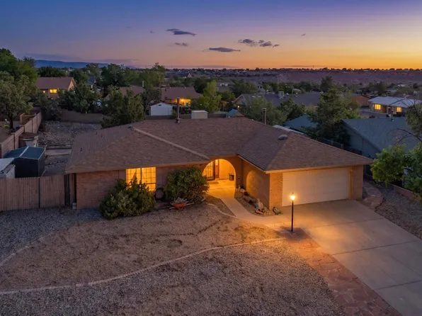 4304 Quartz Dr NE, Rio Rancho, NM 87124
