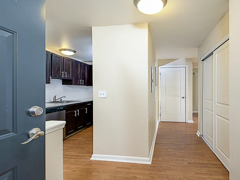 Northlink Apartments — Photo 60