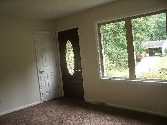 5th image of 115 Wimbish Pl