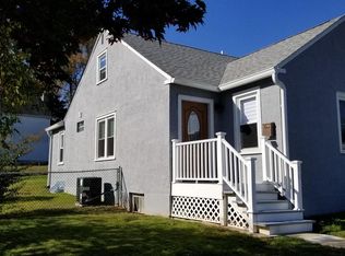 16 Chestnut Pkwy, Wallingford, PA 19086