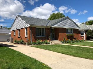 5487 N 13th St, Milwaukee, WI 53209