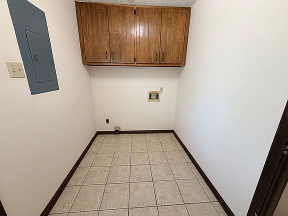 5th image of 1755 Poplar St APT B