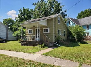102 Clarendon St, Albion, NY 14411