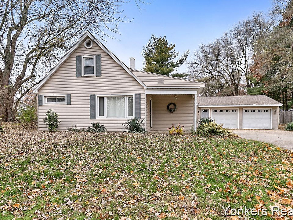1st image of 3631 Ivy Dr NE