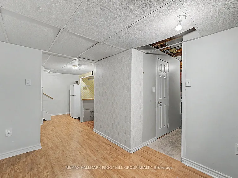 334 Dunsmore Ln — Photo 11