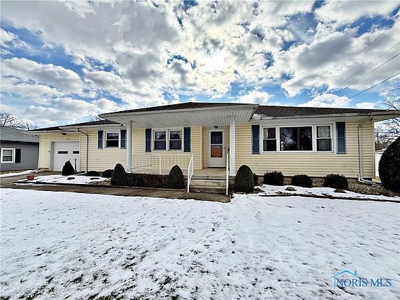 4th image of 10 Linda Ln